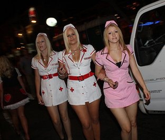 Hot-nurses.jpg