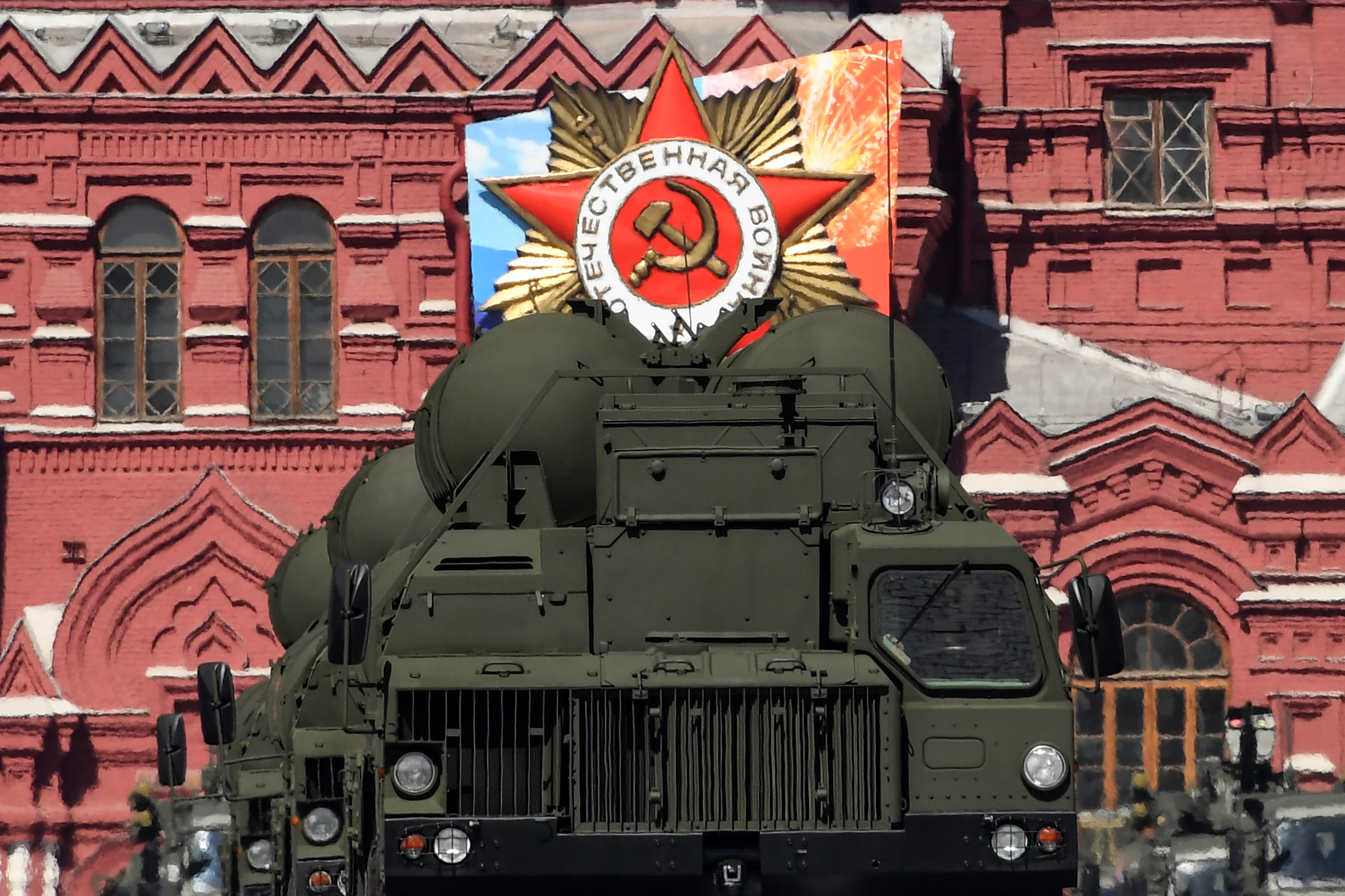 www.newsweek.com