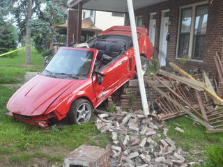 car_porch_1371951479725_433233_ver1.0_320_240.JPG