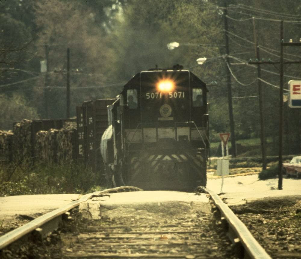 freight+train.jpg