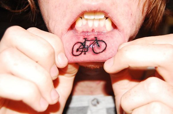 135+ Lip tattoo ideas that look badass design - Body Tattoo Art